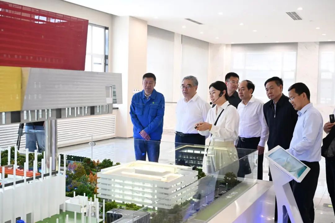 全国政协副主席朱永新调研优游国际通州项目